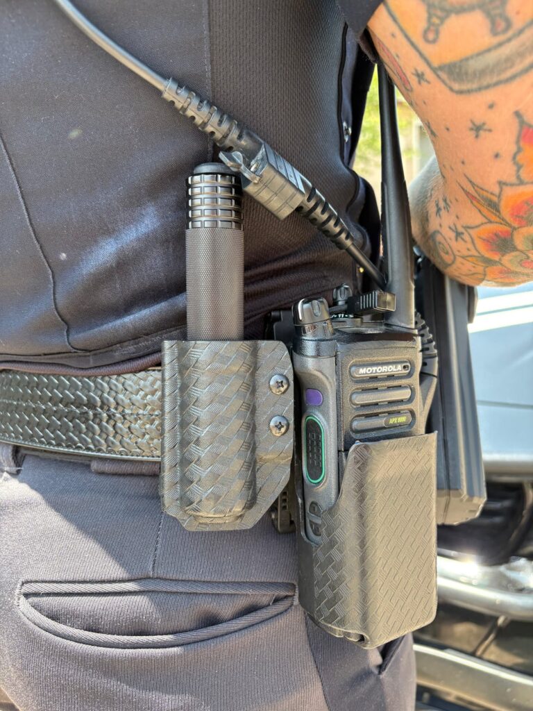 Can someone identify this flashlight?