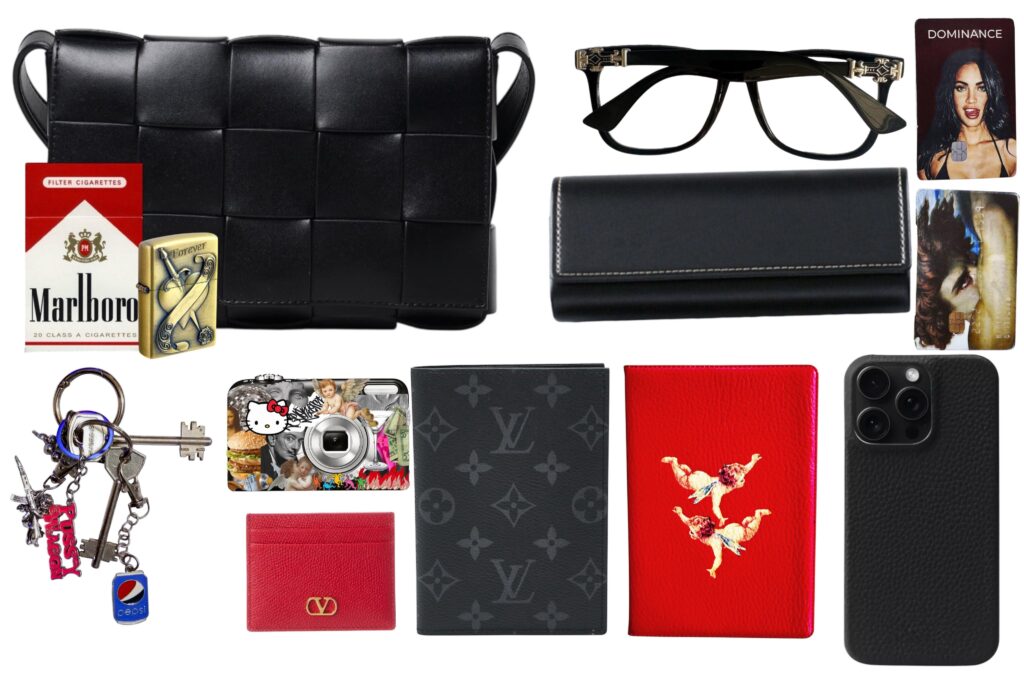 What's in my bag 🤫