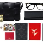 What's in my bag 🤫