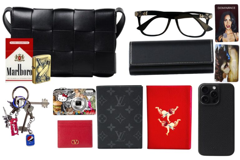 What's in my bag 🤫