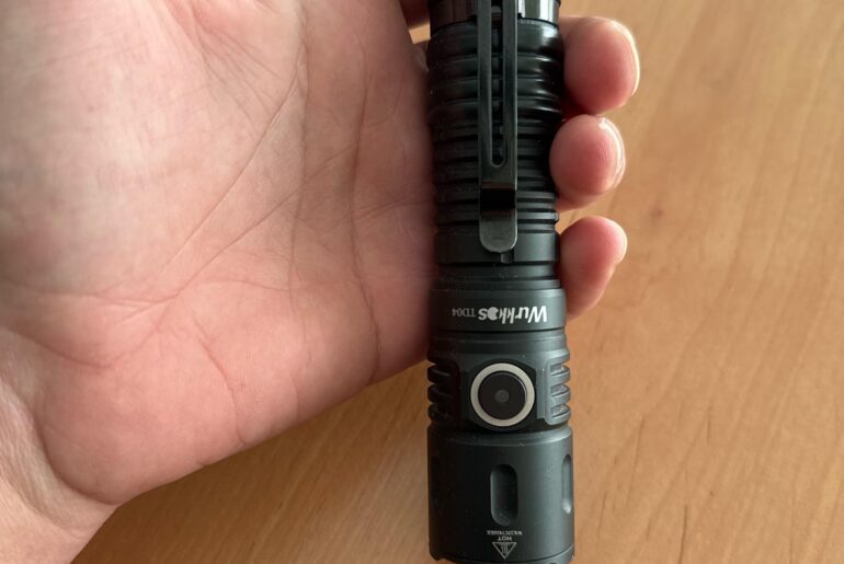 Rocking my first good flash that i bought