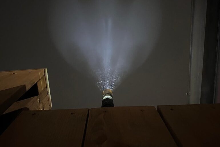 Reverse Bat Signal with Jetbeam RRT M2S