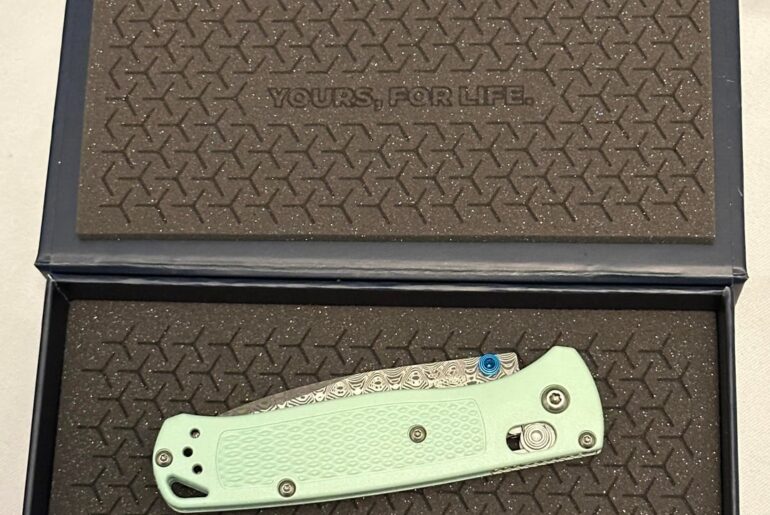 Second Benchmade, customs bugout 535