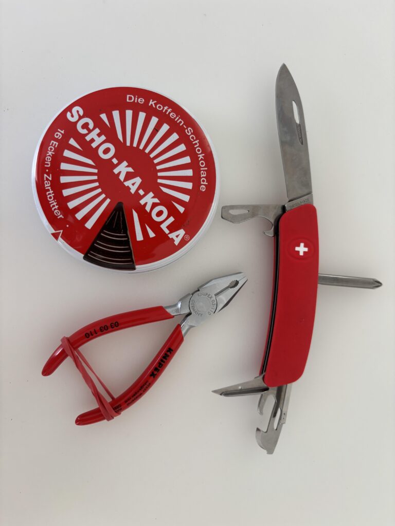 Red power trio 🇨🇭🇩🇪🍫