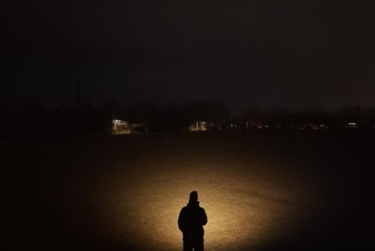 Reflowed emitter Beamshots + Fireflies L50-Sol TIR vs Reflector