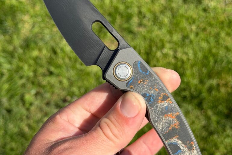 Maxace Black Mirror - 80s CamoCarbon