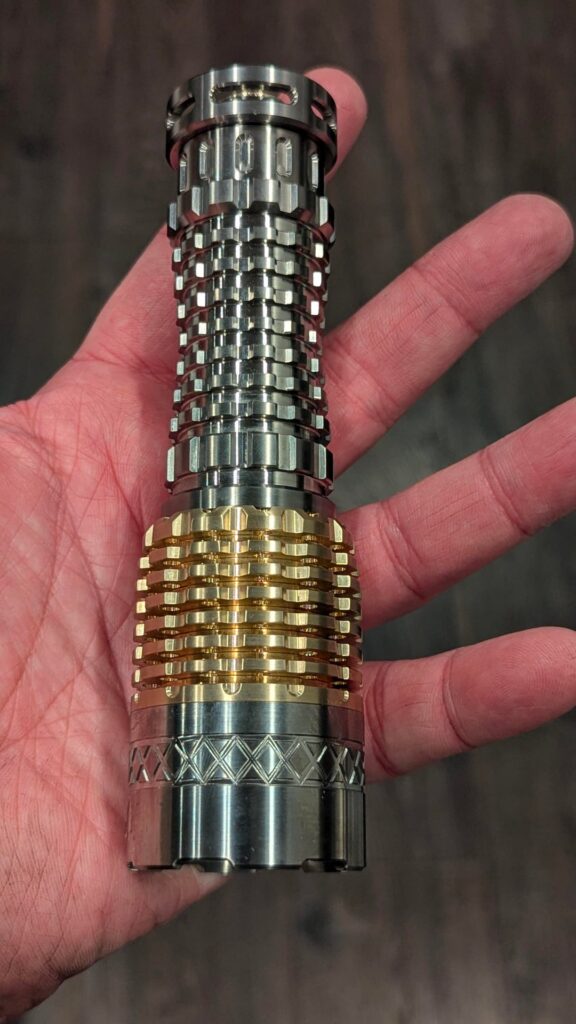 [NLD] 21700 3xSFT42 Li Light