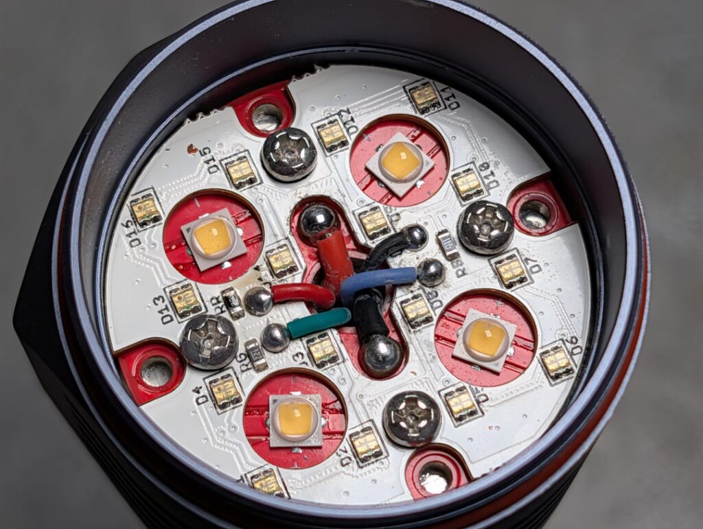 [NED] Emisar D4SV2 with vintage extra rosy 219B sw45k