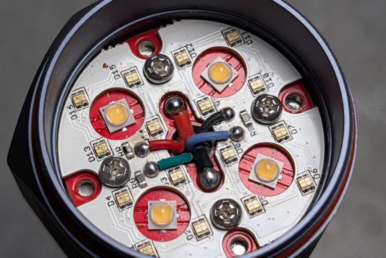 [NED] Emisar D4SV2 with vintage extra rosy 219B sw45k