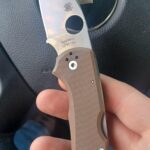 A Spyderco Native 5 on 15v covers 95% of my edc needs