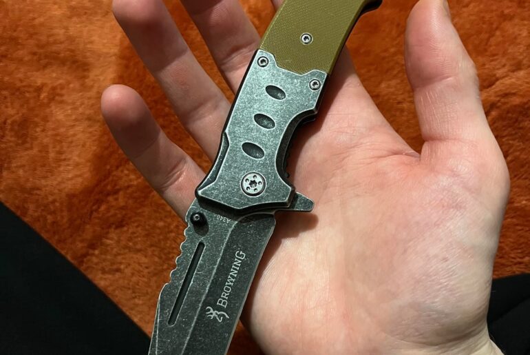 Which knife would you choose?