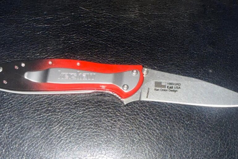 Does the edge look a little rough on my new Kershaw magnacut blade?