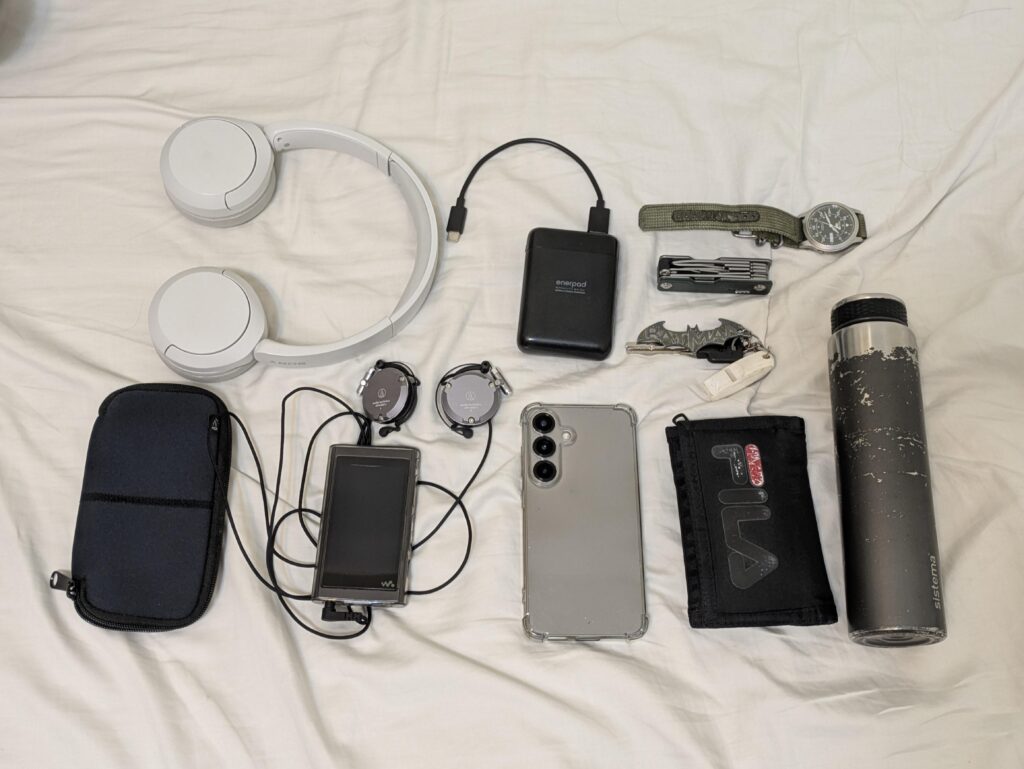 An EDC of a college student