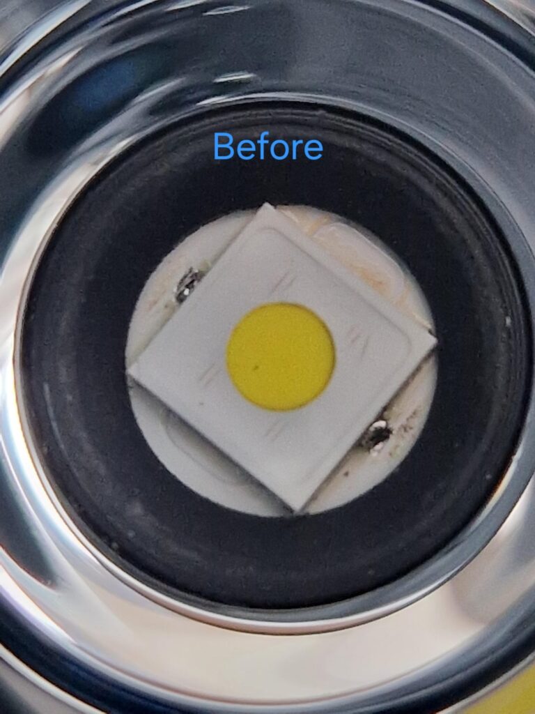 Small black dot on the emitter, Convoy L21B