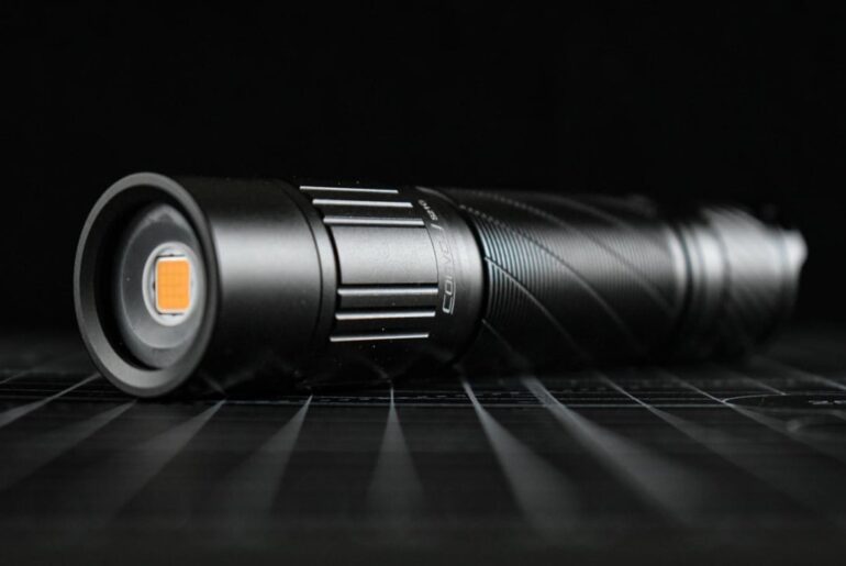 GT-FC40 4000k in the Convoy S21G + 🫘!