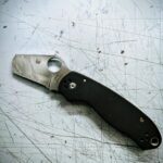 Compliant with the new Italian under 5 cm locking knife law. No Spyderco was harmed.