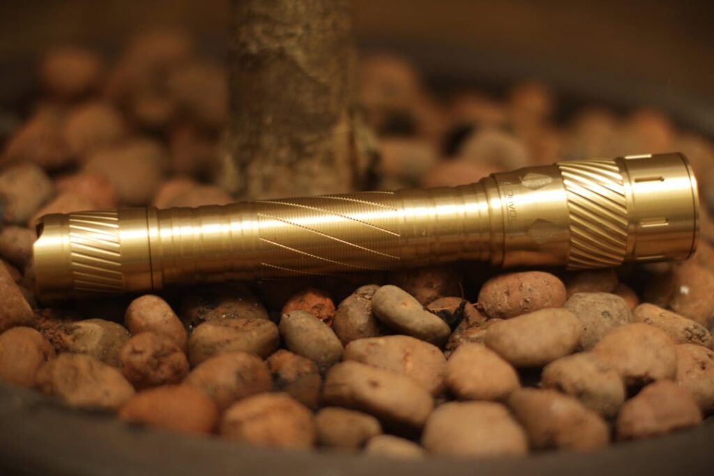 [New] [Review] Convoy T4 Brass: Amazing 2x AA/14500 flashlight