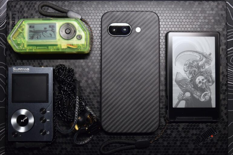 I tried to shrink my EDC, pretty happy with the result