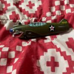 I went thrifting and found a folding knife that looks like a P-40. Does anyone know if there anymore more airplane knives like this?