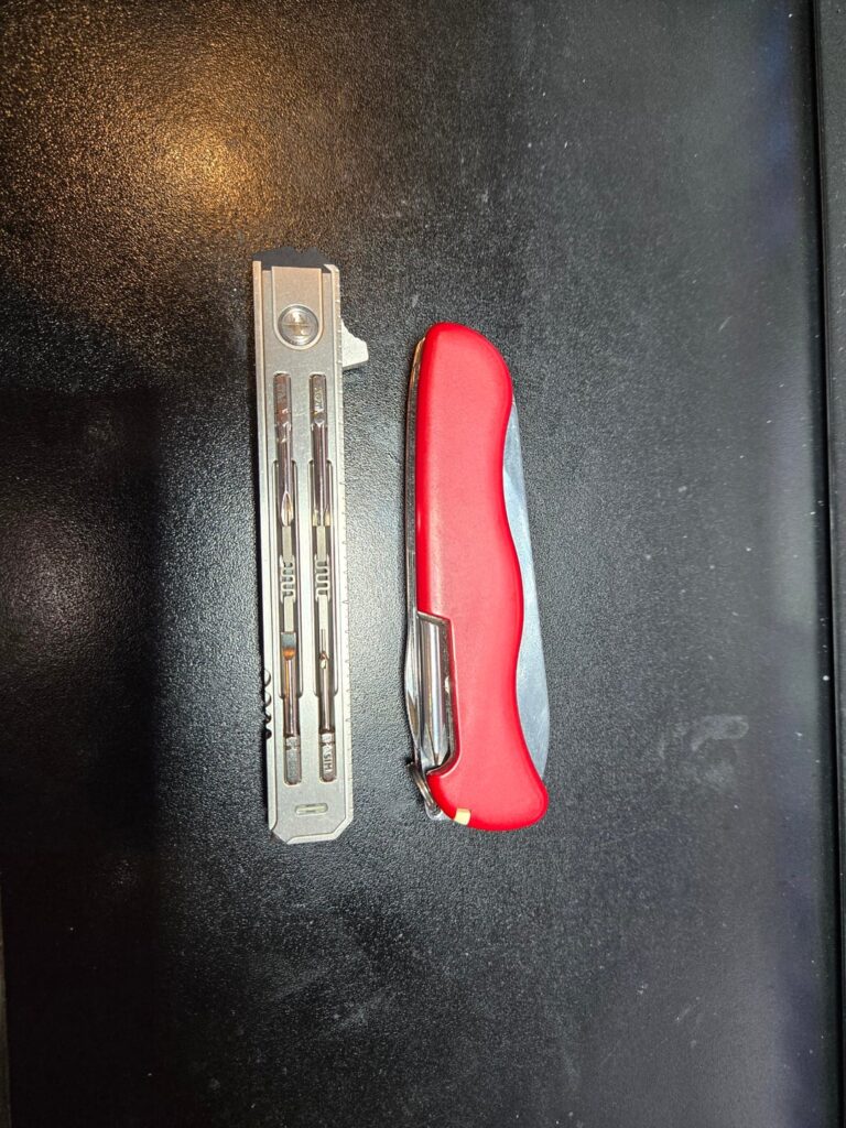 Smithblade Pro Review & SAK Trailmaster Comparison