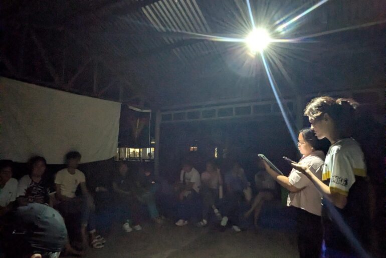 Afternoon meeting took a few hours longer than expected, luckily I never leave home without my HS22