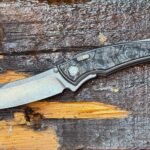 The @hawkknives Talon hanging out with me today #hawkknives #hawkknivestalon