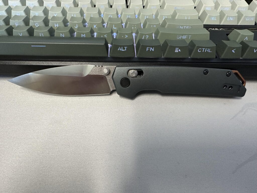Cheap D2 Iridium today, love how fidgety this thing is. Anyone have any more rare higher end models?