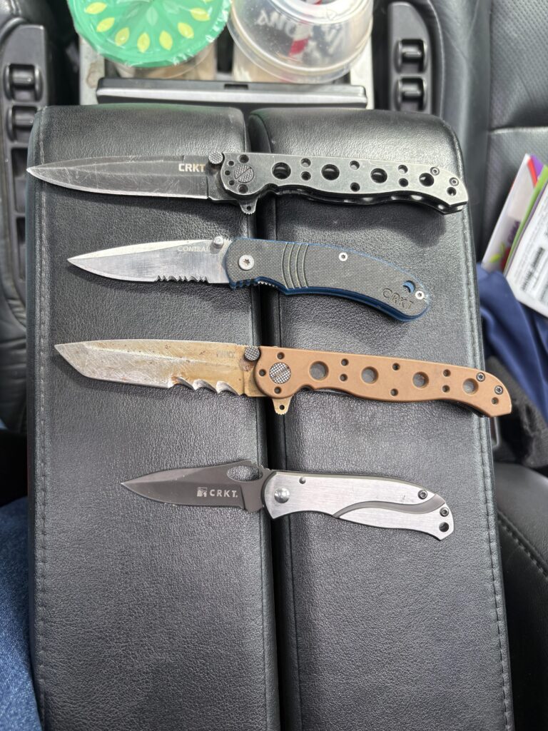 Got 4 New to Me CRKT’s for 25 maple bucks.