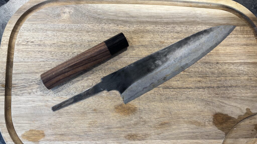 How to best glue my knive?