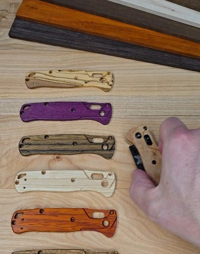 Arbutus wood scales on the Benchmade Bugout 535!