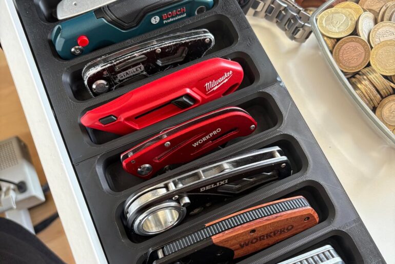 Do you have a utility knife collection, or are you normal?