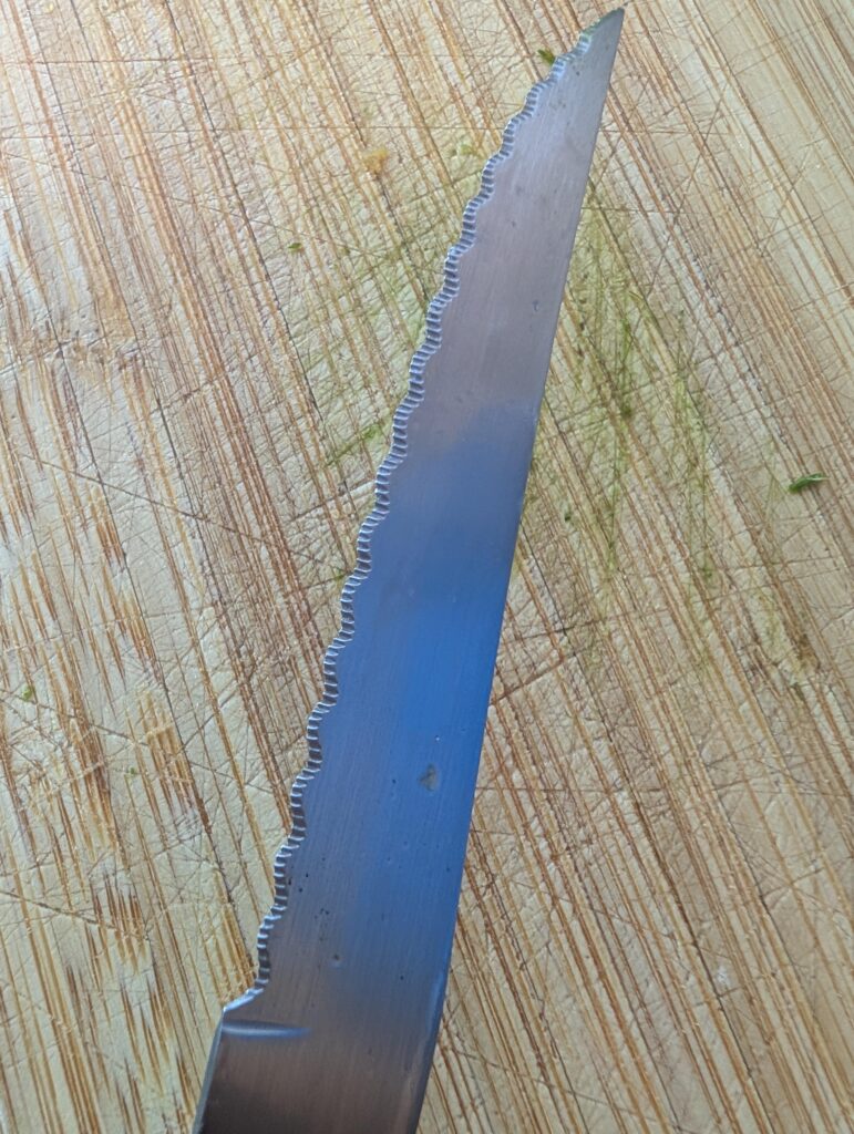 Looking for finely serrated steak knives