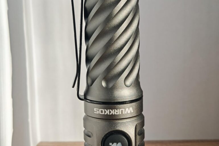 Wurkkos TS26 review with runtime graphs