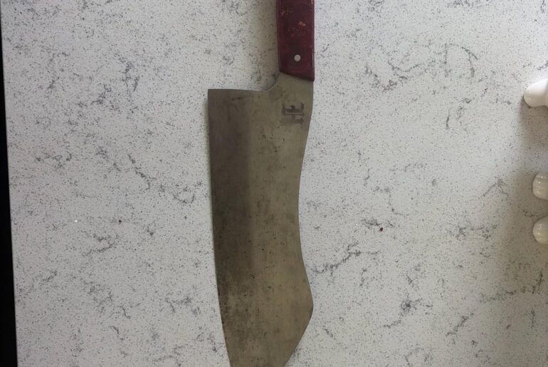 ID on this knife