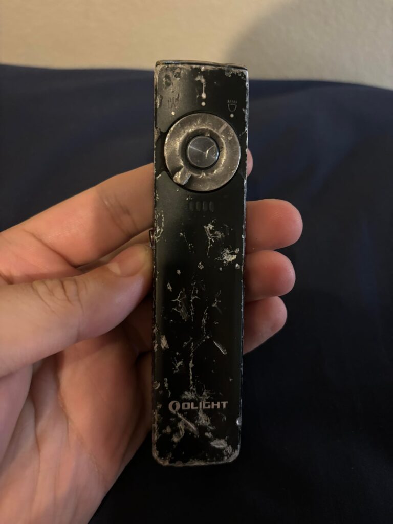 Just found this flashing in the middle of the road and decided to pull over and pick it up. Is it a decent light and how do I charge it?