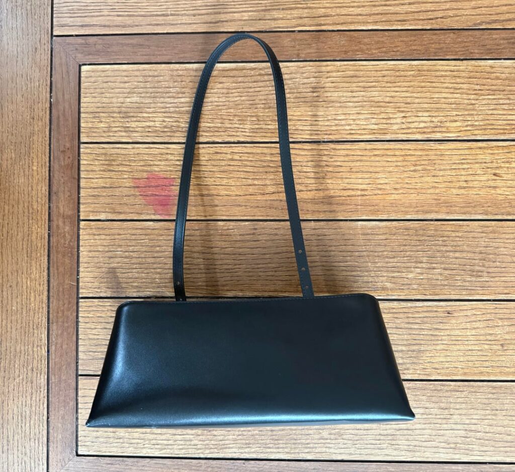 Verified NY Eclaire What's in the bag