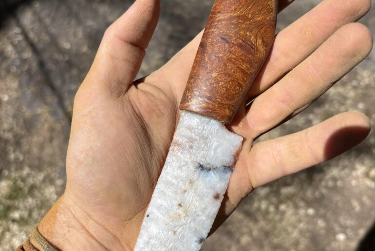 Stone knife I made with snake river agate and ironwood.