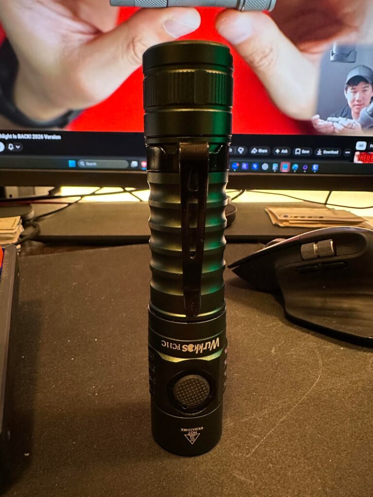 How come I love this one so much. I see why it is one of the most recommended first lights