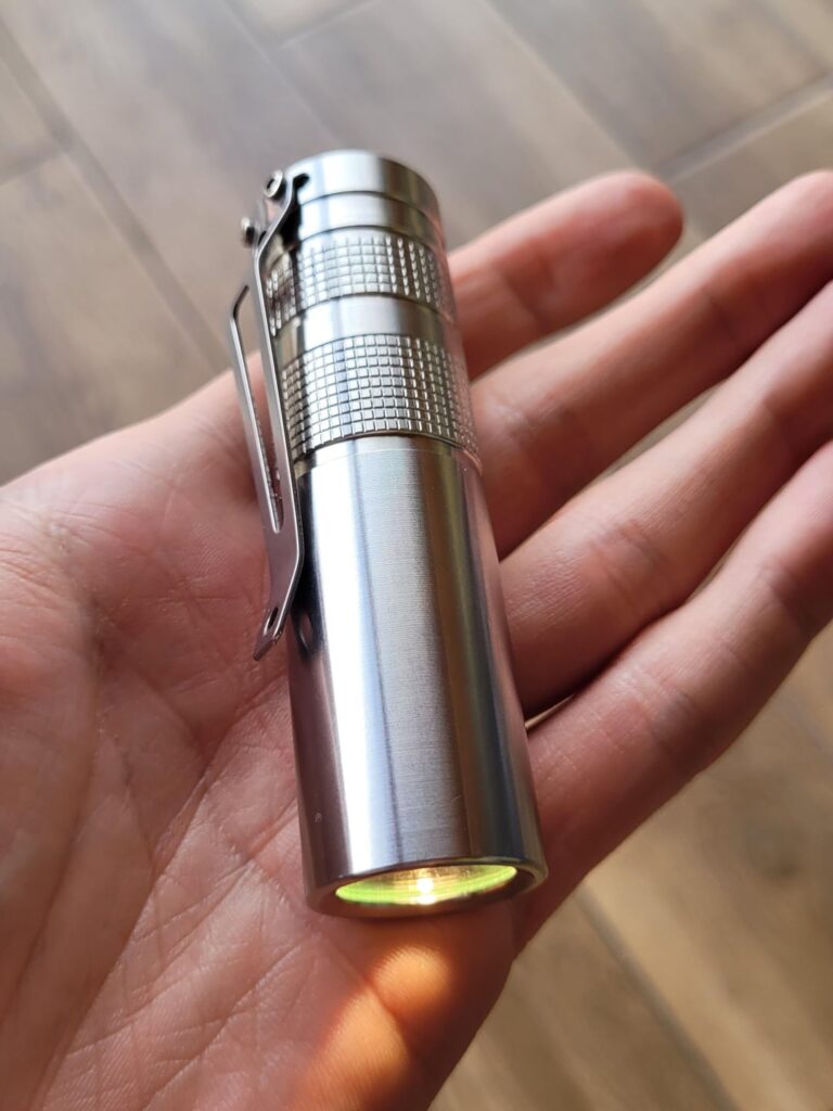 This looks too good for $20 flashlight