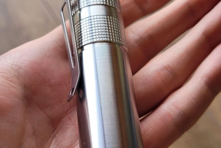 This looks too good for $20 flashlight