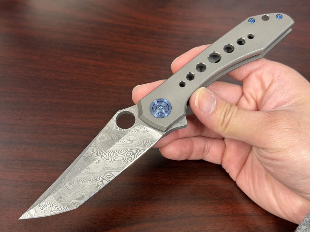 Feelin fancy for thumb hole Thursday! What’s in your guys’ pockets today?