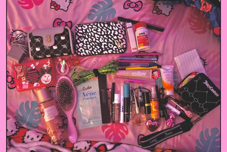 What do the things in & out of my bag say about me? 🙈