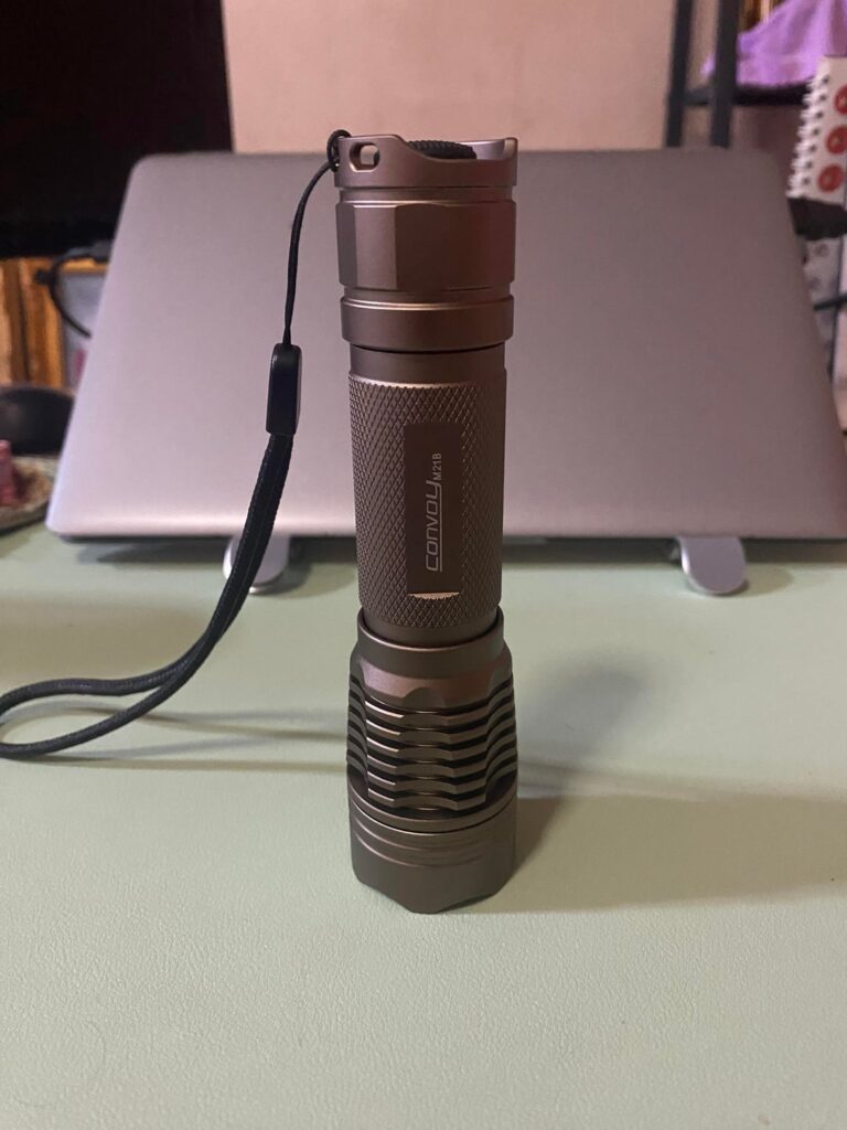 My first convoy flashlight(M21B LHP73B)