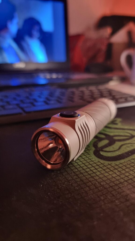 Convoy S21E MAO with Nichia 519A, 3000k