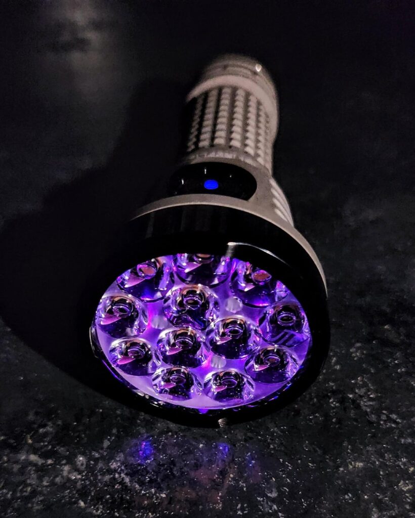 NLD, Fireflies E12 Eclipse, FFL351A 4K Rosy 🔥