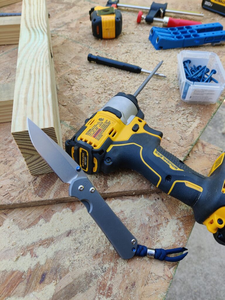 Planter building pocket sidekick