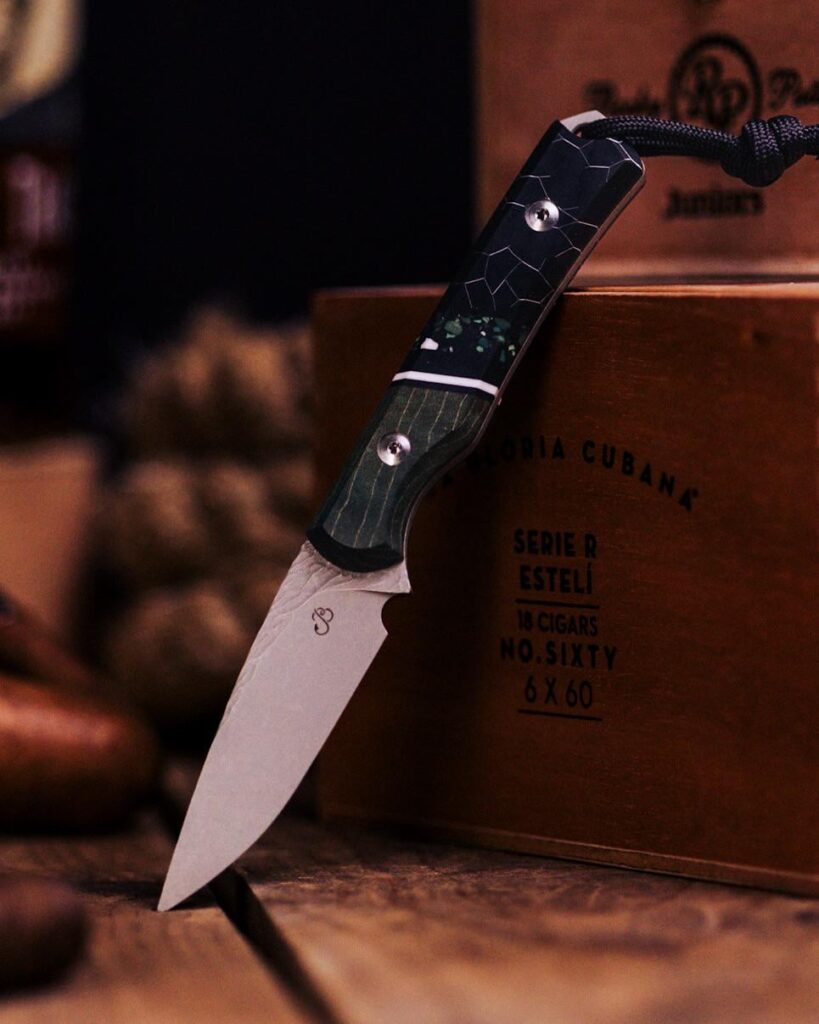 Bilgewater Blades Kingfisher in Magnacut with segmented scales. From a recent batch I wrapped up.