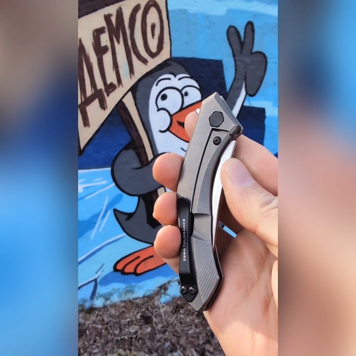 It's like a mini Polushotky by Sinkevich design