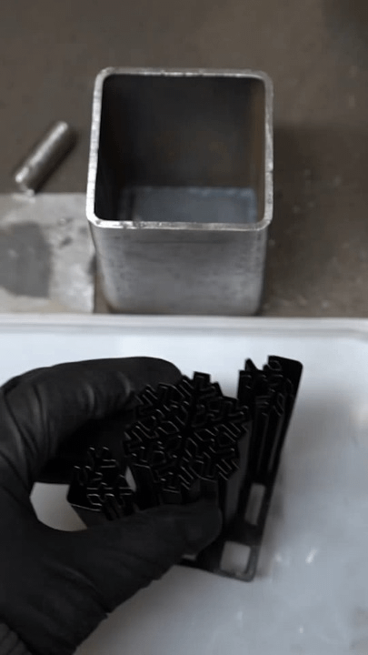 Forging a snowflake pattern damascus knife. Credit: Lewis Griffin