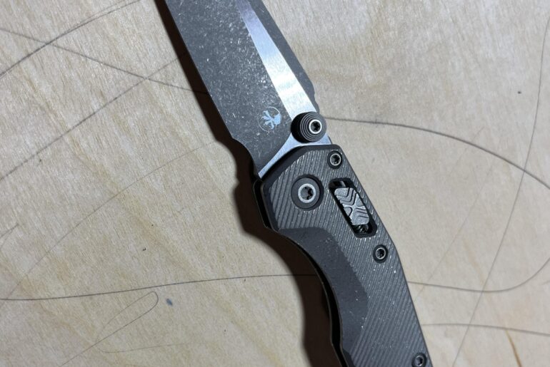 Microtech MSI Mini lock rock?